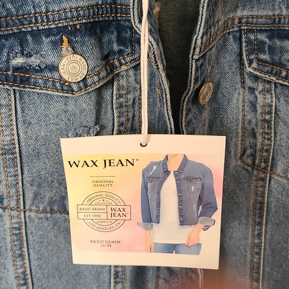 Awesome jean Jacket - Picture 2 of 5
